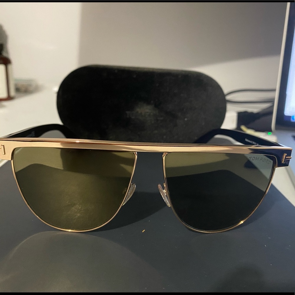 Tom Ford TF570